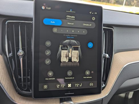 New 2026 Volvo XC60 B5 Core image 23