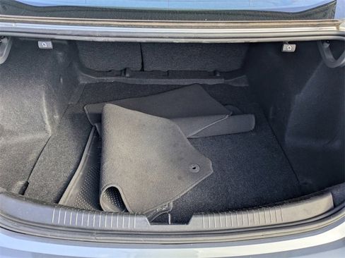 Used 2024 Chevrolet Malibu LT image 10