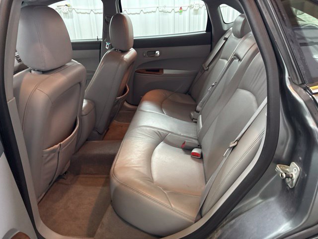 Used 2005 Buick LaCrosse CXL w/ Gold Convenience Package FWD image 17
