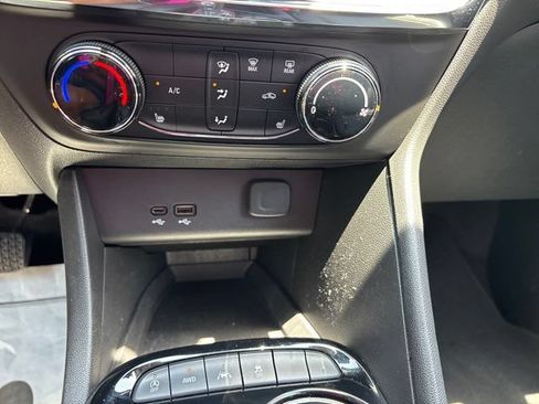 Used 2024 Buick Encore GX Preferred w/ Comfort Package AWD/4WD image 31