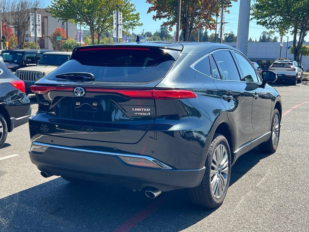 Used 2022 Toyota Venza Limited AWD/4WD image 9