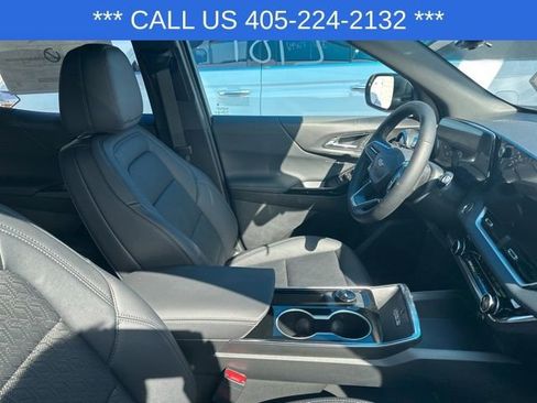 New 2026 Chevrolet Equinox LT w/ Convenience Package II image 14