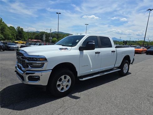 Used 2026 RAM 2500 Big Horn AWD/4WD image 7