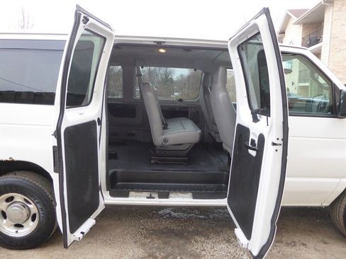 Used 2011 Ford E-350 and Econoline 350 XL w/ PWR Windows & Locks Group image 24