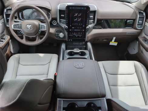 New 2026 RAM 1500 Laramie AWD/4WD image 36