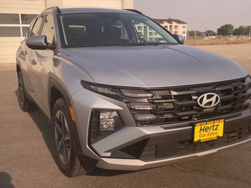 Used 2025 Hyundai Tucson SEL AWD/4WD image 4
