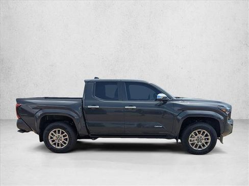 Used 2026 Toyota Tacoma Limited AWD/4WD image 4