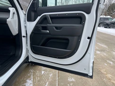 Certified 2025 Land Rover Defender 110 S AWD/4WD image 16