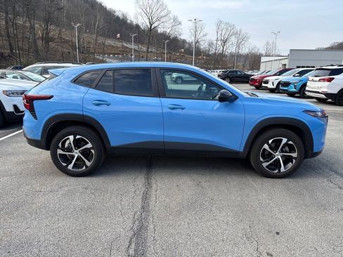 Certified 2024 Chevrolet Trax RS image 12