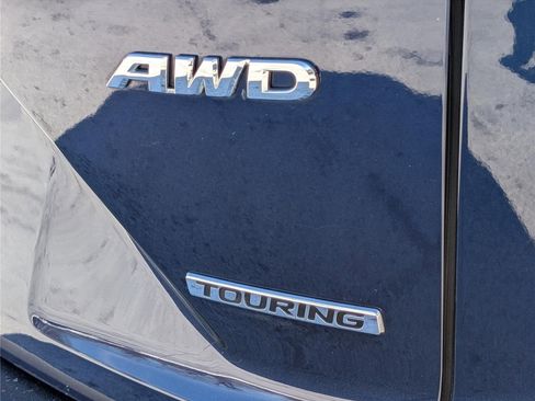 Used 2018 Honda CR-V Touring image 9