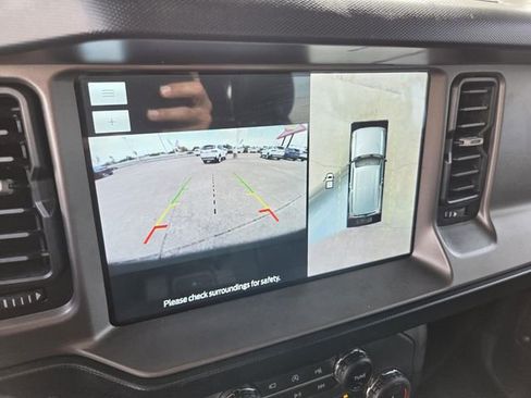 Used 2022 Ford Bronco Outer Banks AWD/4WD image 10