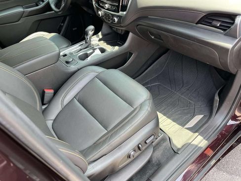 Certified 2021 Chevrolet Traverse Premier w/ LPO, Black Accent Package AWD/4WD image 22