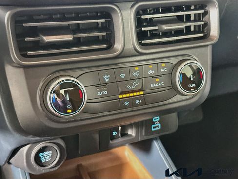 Used 2022 Ford Maverick Lariat FWD image 15