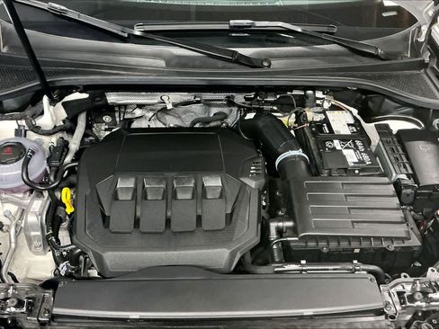 Certified 2025 Audi Q3 2.0T Premium w/ Black Optic Sport Package image 13