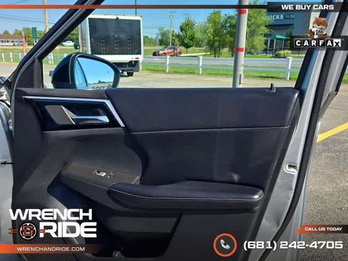 Used 2022 Mitsubishi Outlander SE image 27