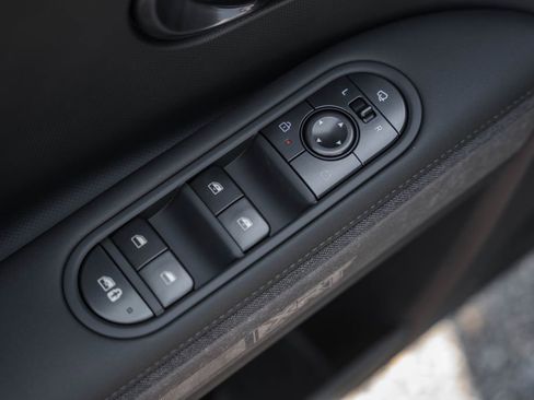 New 2025 Hyundai Ioniq 5 XRT image 39