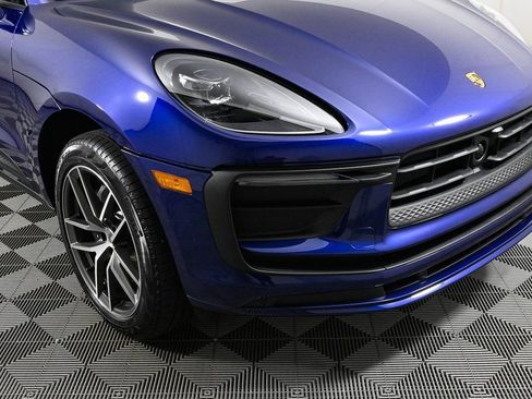 Used 2025 Porsche Macan image 39