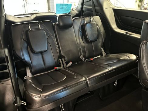 Used 2025 Chrysler Pacifica Select FWD image 29