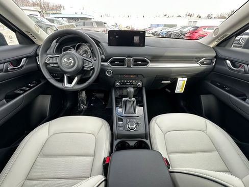New 2025 MAZDA CX-5 AWD 2.5 S w/ Preferred Package image 24