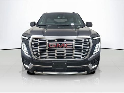 Used 2025 GMC Yukon Denali image 2