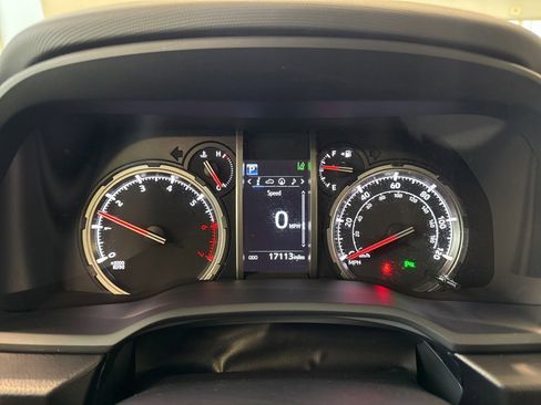 Used 2023 Toyota 4Runner Limited image 23