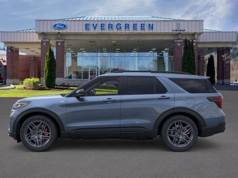 New 2026 Ford Explorer ST-Line w/ ST-Line Street Pack AWD/4WD image 3
