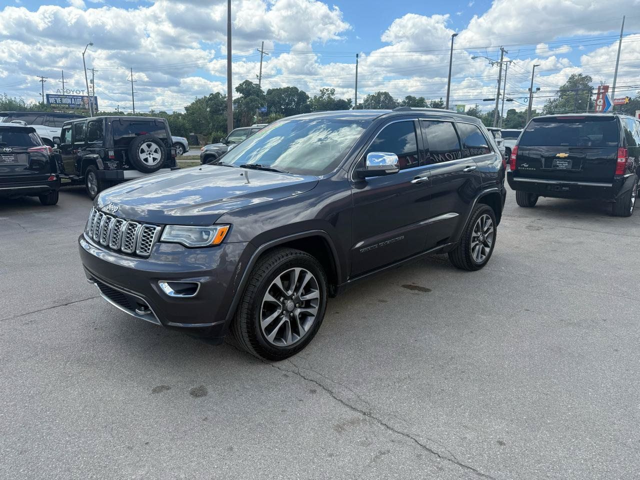Used 2018 Jeep Grand Cherokee Overland w/ Trailer Tow Group IV RWD image 7