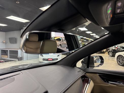 Used 2019 Cadillac XT5 Luxury image 26