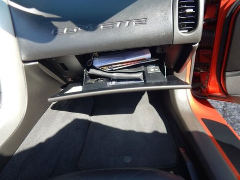 Used 2005 Chevrolet Corvette Convertible w/ Preferred Equipment Group image 19