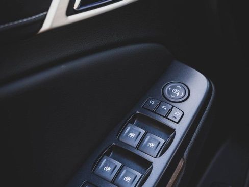 Used 2019 GMC Yukon Denali w/ Denali Ultimate Package image 5