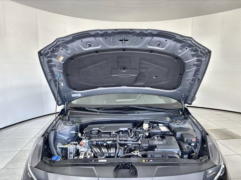 Used 2023 Hyundai Elantra SEL FWD image 17