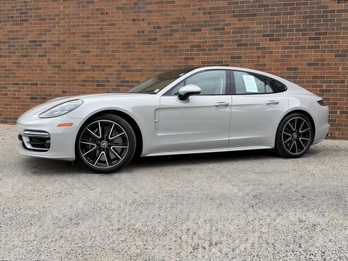 Certified 2023 Porsche Panamera Turbo S image 1