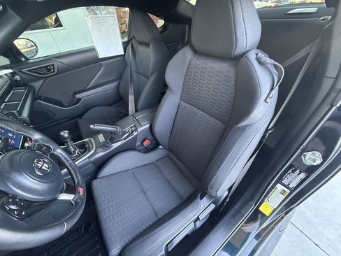 Used 2023 Toyota GR86 image 17
