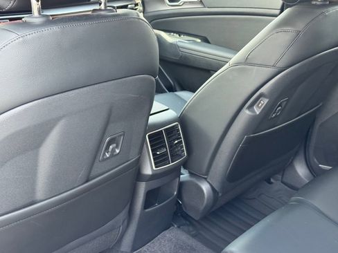 Used 2026 Kia Sportage EX w/ EX Panorama Roof Package image 15