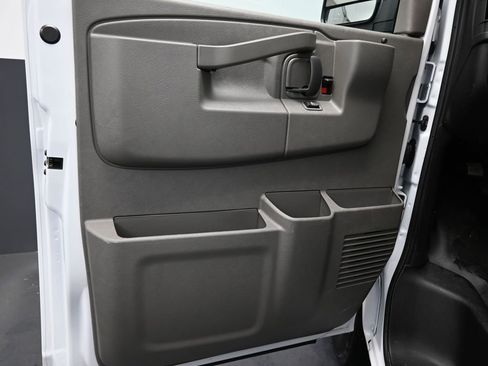 New 2026 GMC Savana 2500 Extended w/ Enhanced Convenience Package image 11