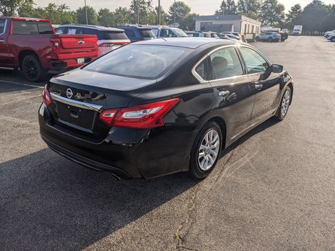 Used 2016 Nissan Altima 2.5 S w/ Power Driver Seat Package image 9