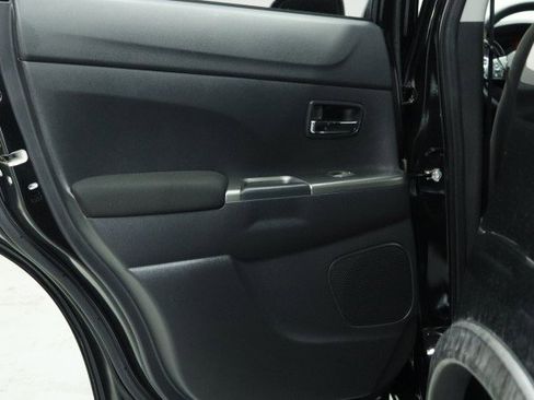 Used 2020 Mitsubishi Outlander Sport SE FWD image 30