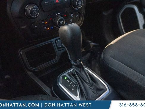Used 2020 Jeep Renegade Sport FWD image 10