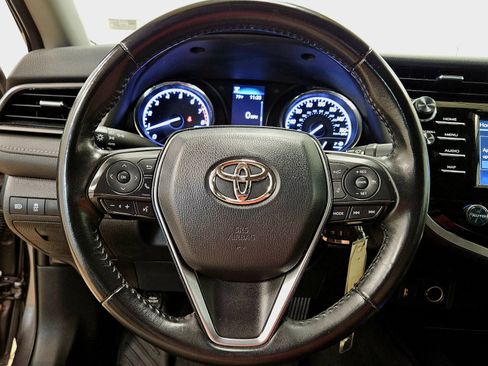Used 2020 Toyota Camry SE image 28