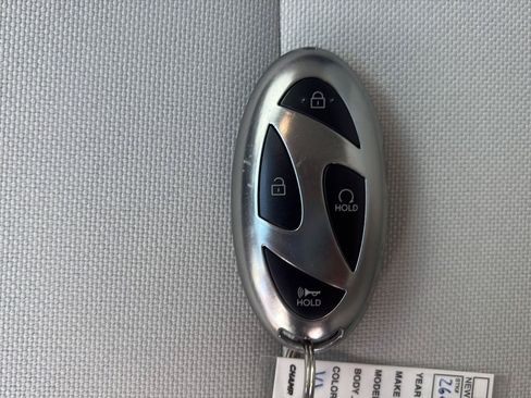 Used 2025 Hyundai Santa Fe SE AWD/4WD image 39