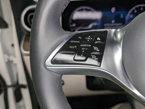 Certified 2025 Mercedes-Benz GLC 300 4MATIC image 33