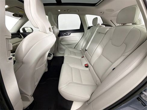 Used 2023 Volvo XC60 B5 Ultimate w/ Protection Package image 25