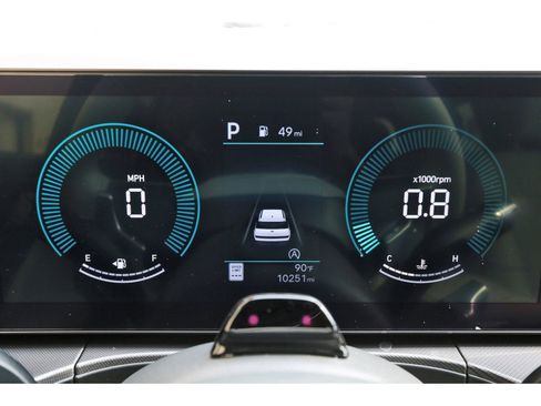 Certified 2024 Hyundai Santa Fe SEL FWD image 16