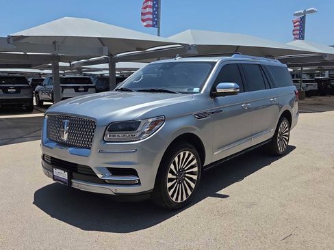 Used 2020 Lincoln Navigator L Black Label w/ Cargo Convenience Package AWD/4WD image 4