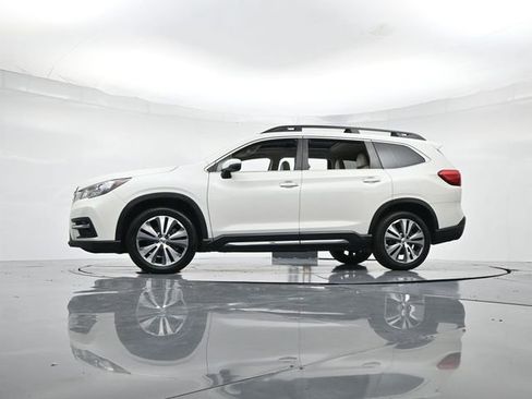 Used 2022 Subaru Ascent Limited w/ Technology Package image 37