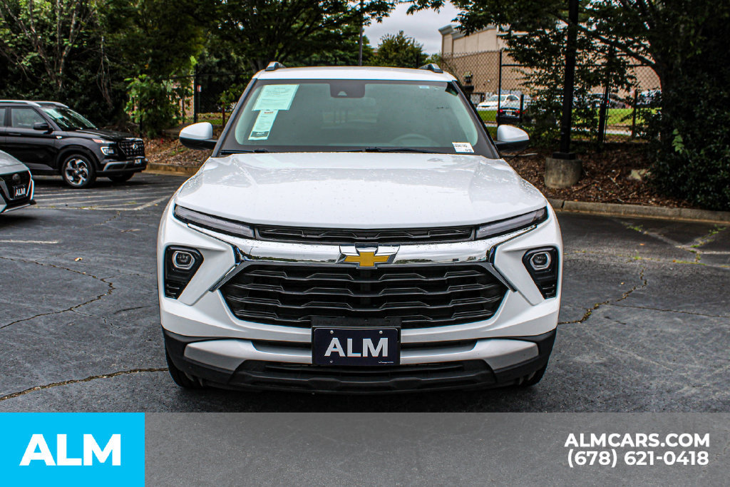Used 2025 Chevrolet TrailBlazer LT AWD/4WD image 9