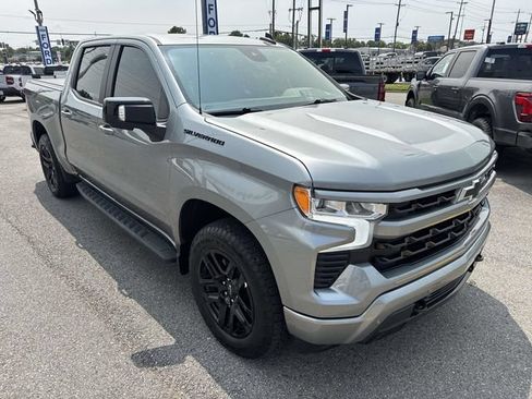 Used 2024 Chevrolet Silverado 1500 RST w/ Convenience Package II AWD/4WD image 3