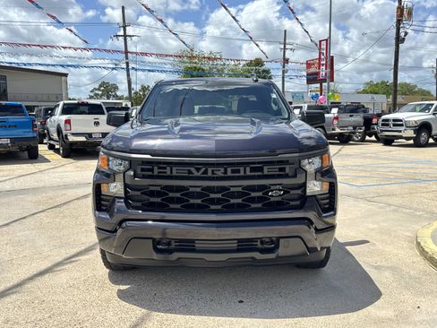 Used 2023 Chevrolet Silverado 1500 Custom w/ LPO, Dark Essentials Package image 2