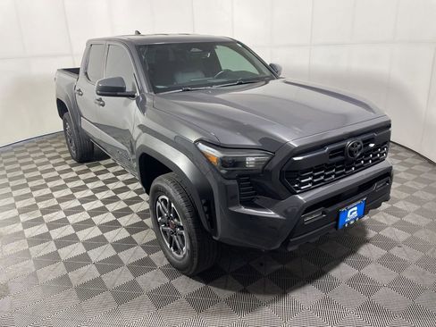 Used 2024 Toyota Tacoma TRD Off-Road AWD/4WD image 1