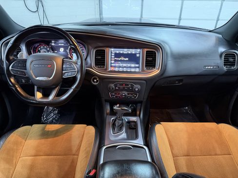 Used 2020 Dodge Charger Scat Pack image 12